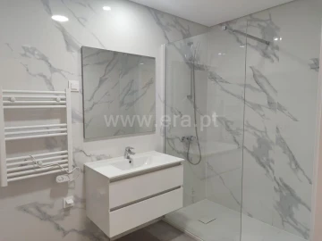 Apartamento T3 para Venda em Fundão, Valverde, Donas, A. Joanes, A. Nova Cabo