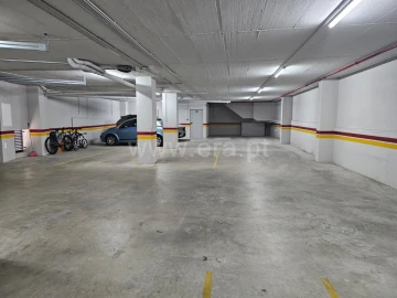 Apartamento T3 para Venda em Fundão, Valverde, Donas, A. Joanes, A. Nova Cabo
