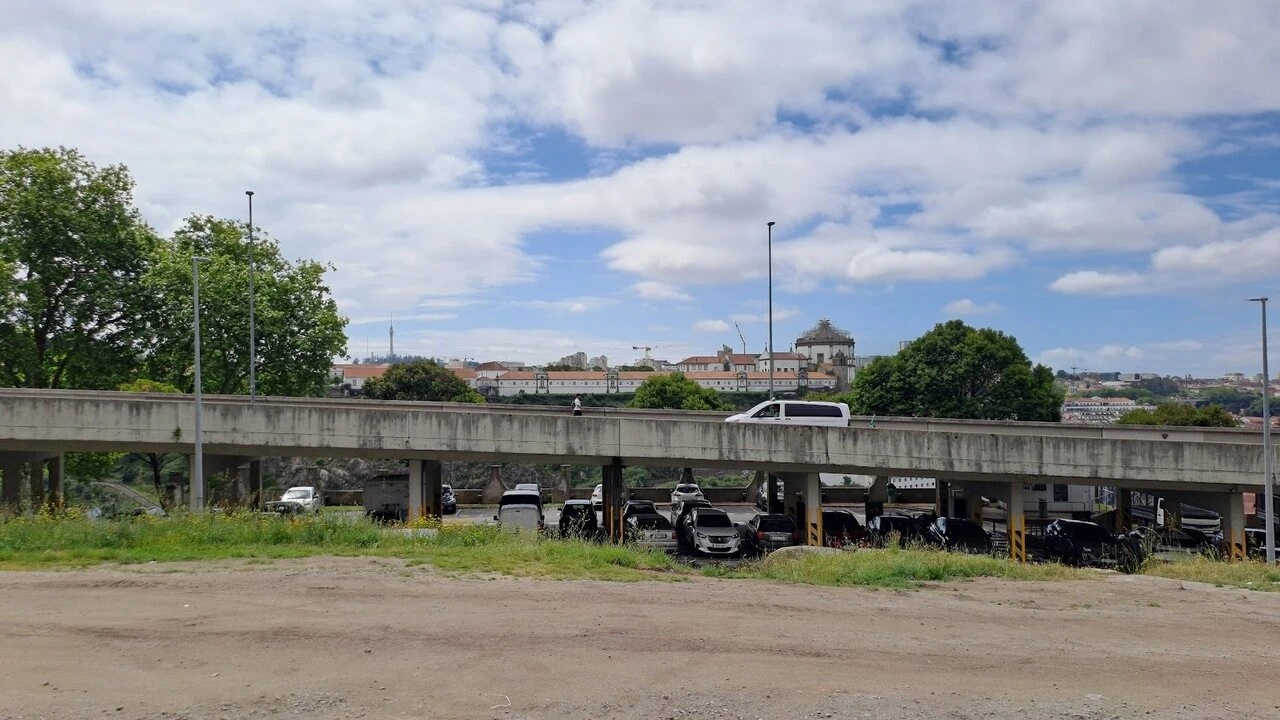 Apartamento T2 para Venda em Cedofeita, Santo Ildefonso, Sé, Miragaia, São Nicolau e Vitória Foto 2