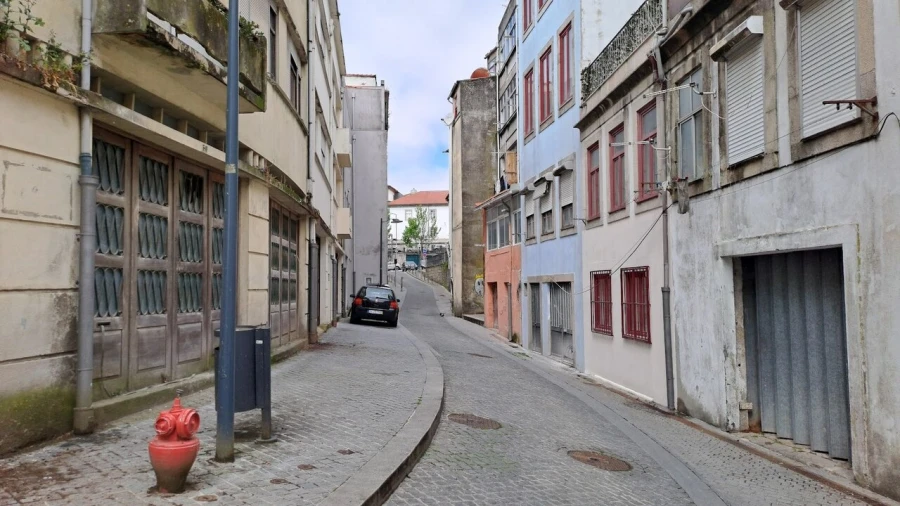 Apartamento T2 para Venda em Cedofeita, Santo Ildefonso, Sé, Miragaia, São Nicolau e Vitória Foto 4