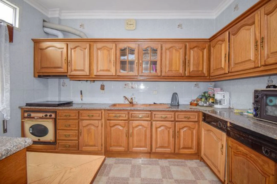 Moradia T3 para Venda em Pontinha e Famões Foto 1