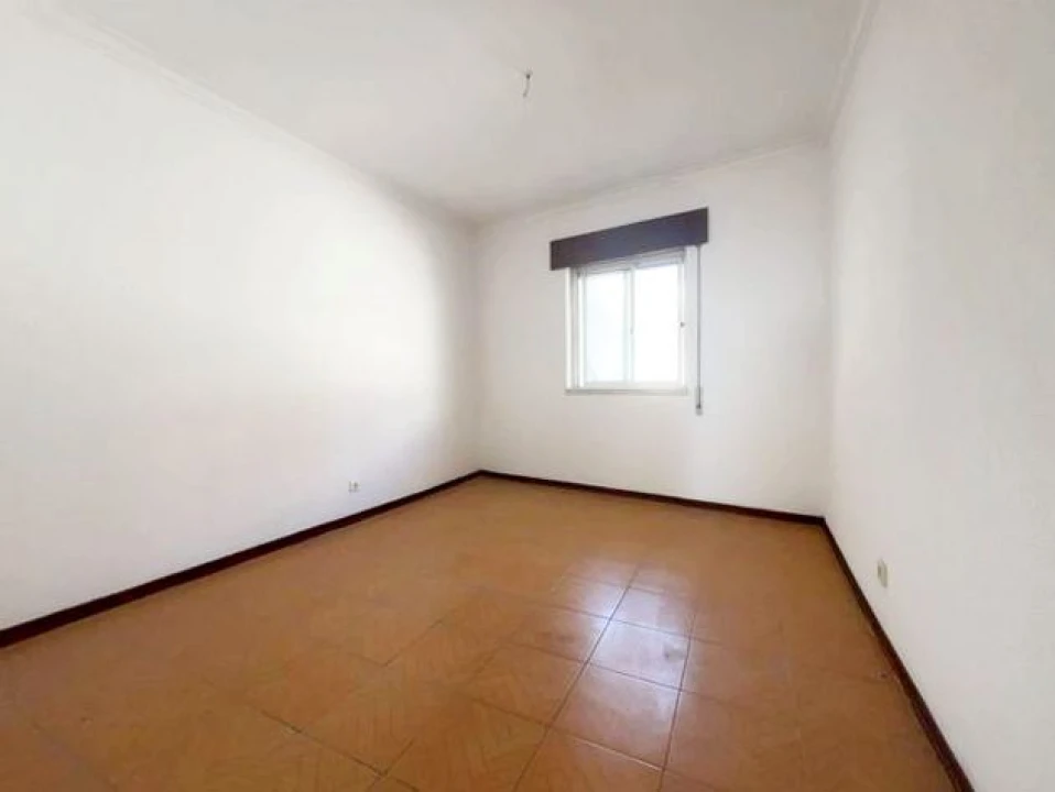 Moradia T3 para Venda em Pontinha e Famões Foto 21