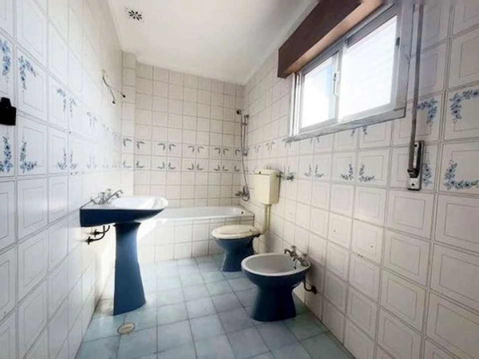 Moradia T3 para Venda em Pontinha e Famões Foto 25