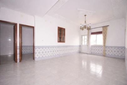 Moradia T3 para Venda em Pontinha e Famões