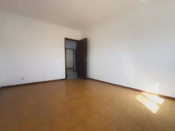 Moradia T3 para Venda em Pontinha e Famões