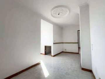 Moradia T3 para Venda em Pontinha e Famões