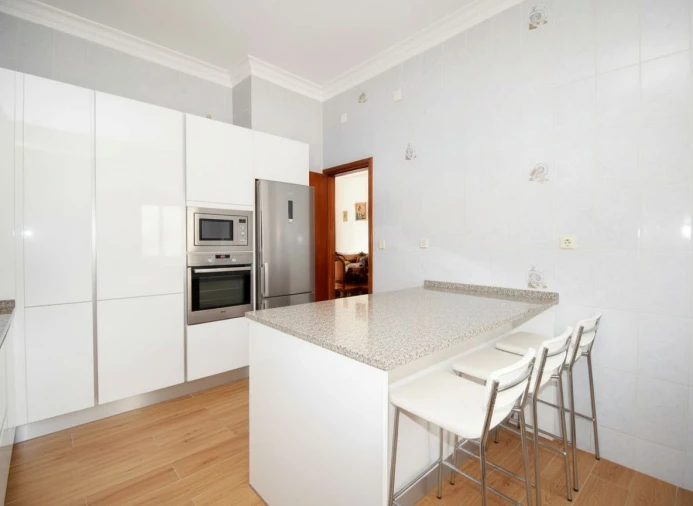 Moradia T3 para Venda em Pontinha e Famões Foto 4