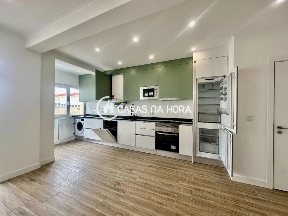 Apartamento T3 para Arrendamento em Almada, Cova da Piedade, Pragal e Cacilhas Foto 4
