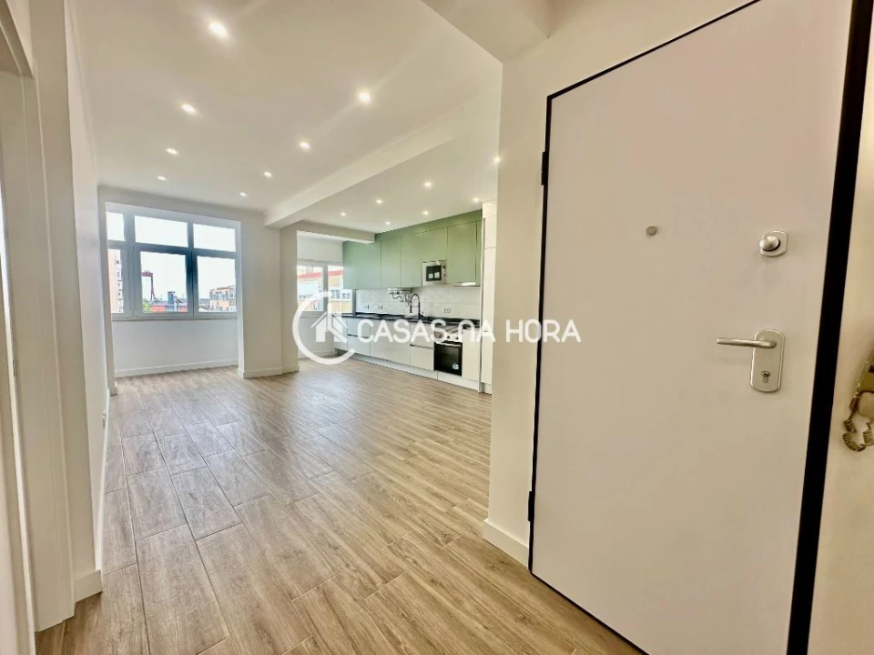 Apartamento T3 para Arrendamento em Almada, Cova da Piedade, Pragal e Cacilhas Foto 6