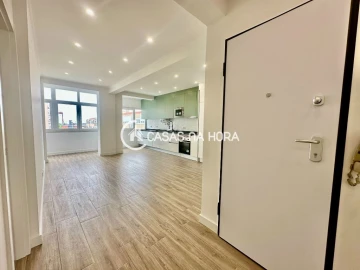 Apartamento T3 para Arrendamento em Almada, Cova da Piedade, Pragal e Cacilhas