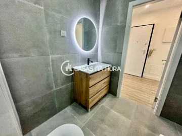 Apartamento T3 para Arrendamento em Almada, Cova da Piedade, Pragal e Cacilhas