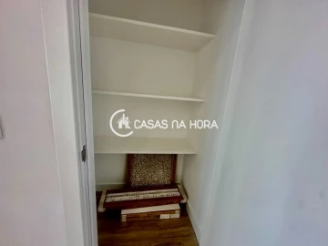 Apartamento T3 para Arrendamento em Almada, Cova da Piedade, Pragal e Cacilhas