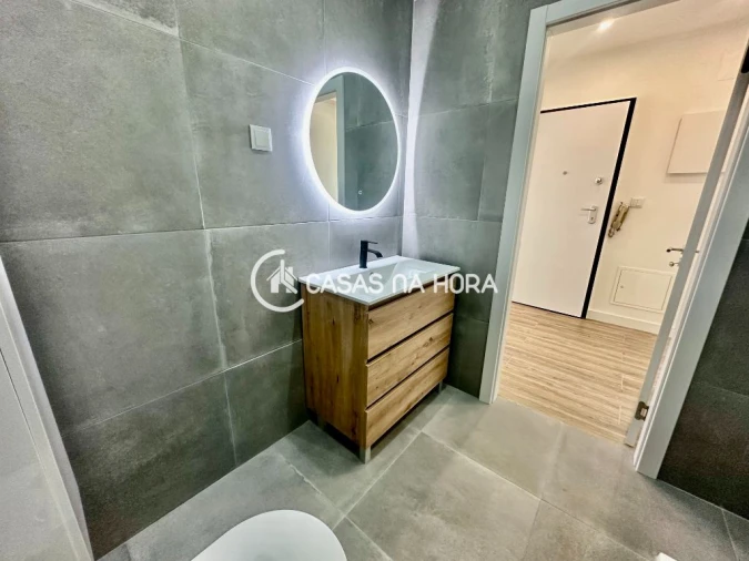 Apartamento T3 para Arrendamento em Almada, Cova da Piedade, Pragal e Cacilhas Foto 8