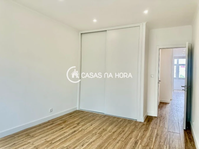 Apartamento T3 para Arrendamento em Almada, Cova da Piedade, Pragal e Cacilhas Foto 10