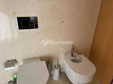 Apartamento T4 para Arrendamento em Santa Maria Maior e Monserrate e Meadela