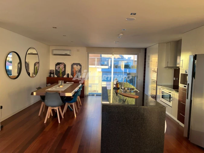 Apartamento T4 para Arrendamento em Santa Maria Maior e Monserrate e Meadela Foto 8