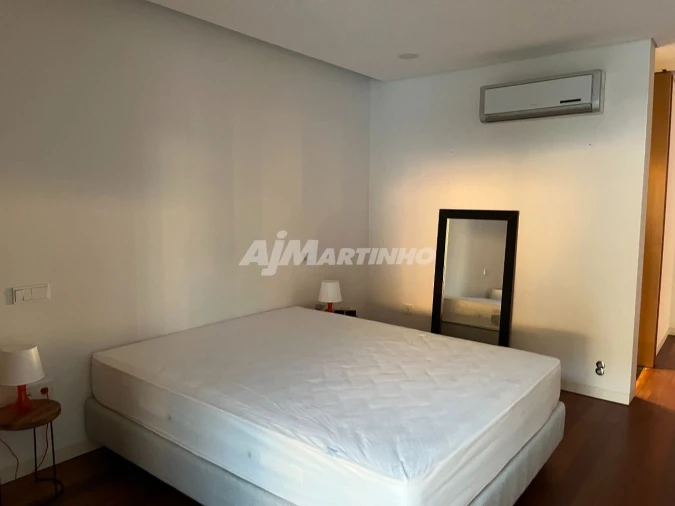 Apartamento T4 para Arrendamento em Santa Maria Maior e Monserrate e Meadela Foto 15