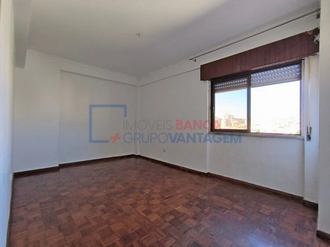 Apartamento T3 para Venda em Cacém e São Marcos Foto 15