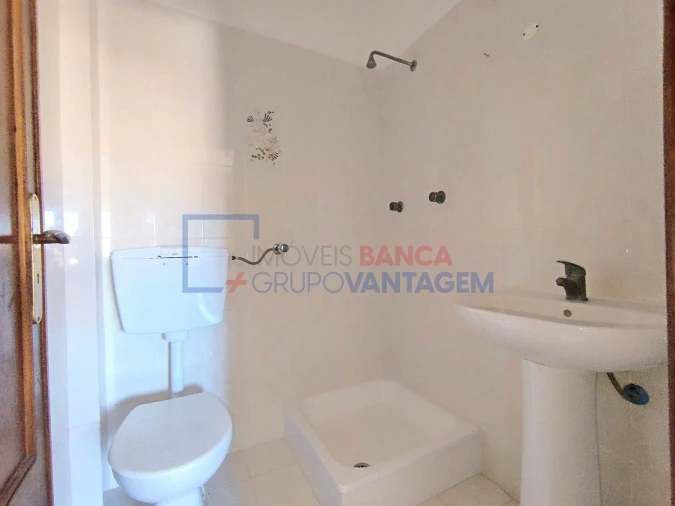 Apartamento T3 para Venda em Cacém e São Marcos Foto 12
