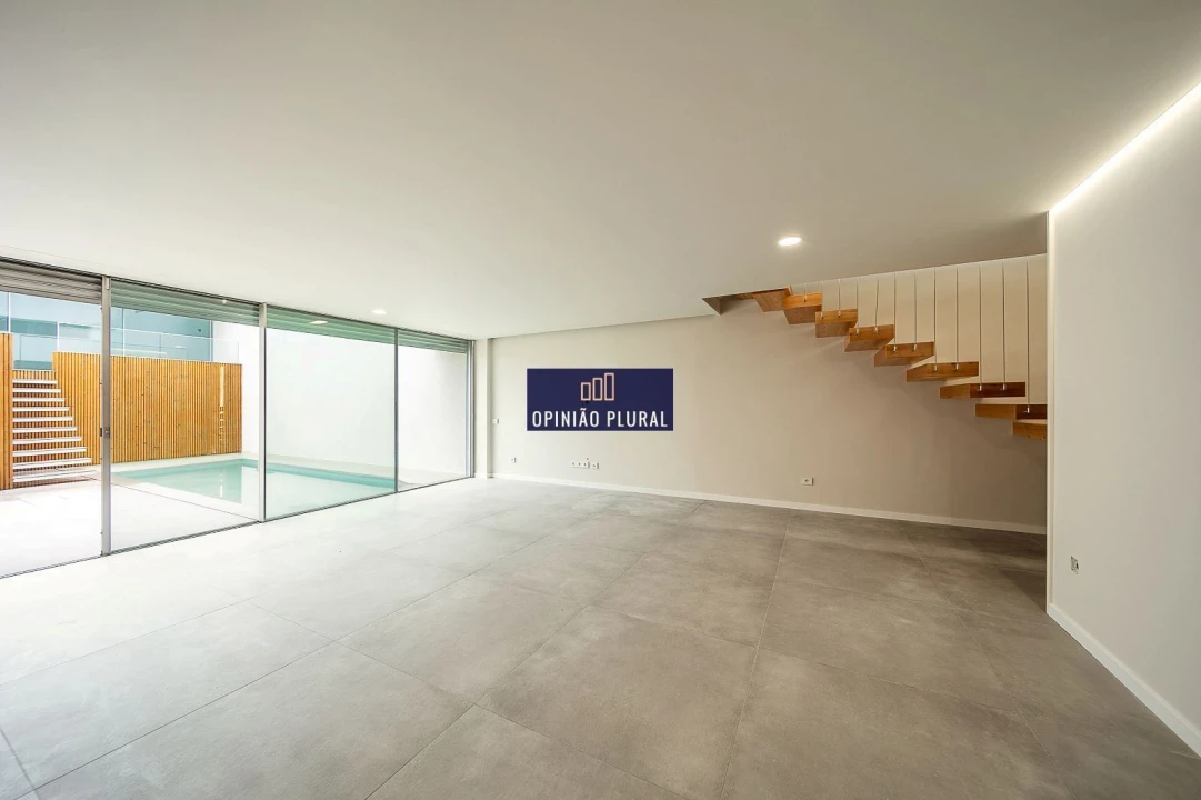 Moradia T4 para Venda em Canidelo Foto 33