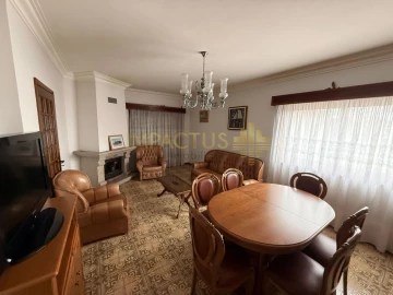 Moradia T3 para Venda em Coronado (São Romão e São Mamede)