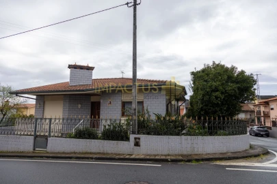 Moradia T3 para Venda em Coronado (São Romão e São Mamede)