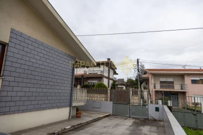 Moradia T3 para Venda em Coronado (São Romão e São Mamede)