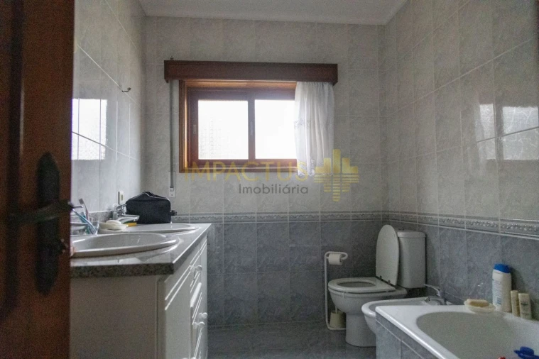 Moradia T3 para Venda em Coronado (São Romão e São Mamede) Foto 13