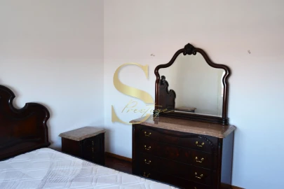 Apartamento T1 para Venda em Agualva e Mira-Sintra