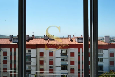 Apartamento T1 para Venda em Agualva e Mira-Sintra