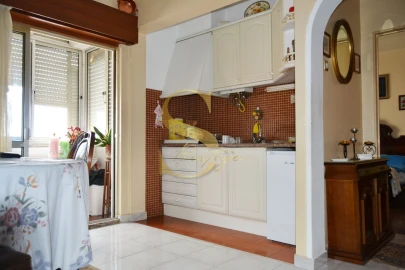 Apartamento T1 para Venda em Agualva e Mira-Sintra
