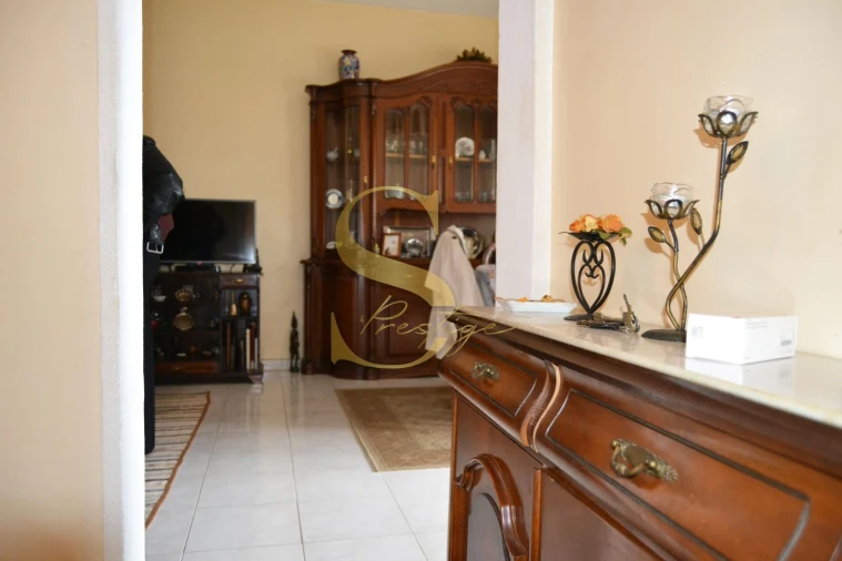 Apartamento T1 para Venda em Agualva e Mira-Sintra Foto 6