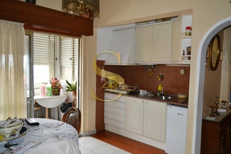 Apartamento T1 para Venda em Agualva e Mira-Sintra Foto 12
