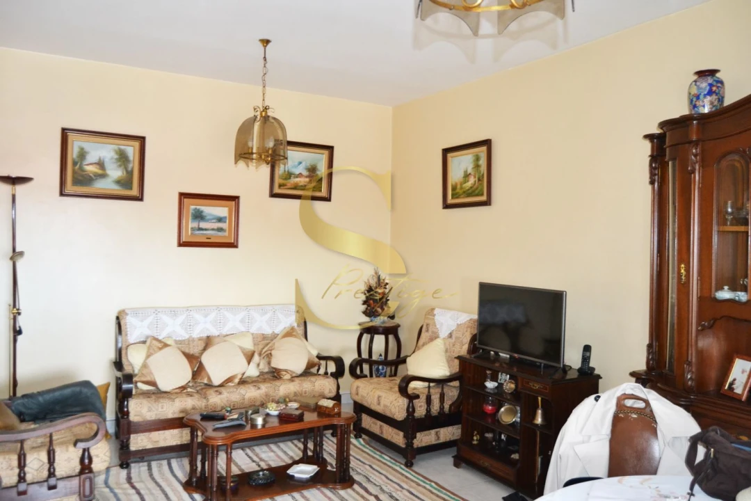 Apartamento T1 para Venda em Agualva e Mira-Sintra Foto 16