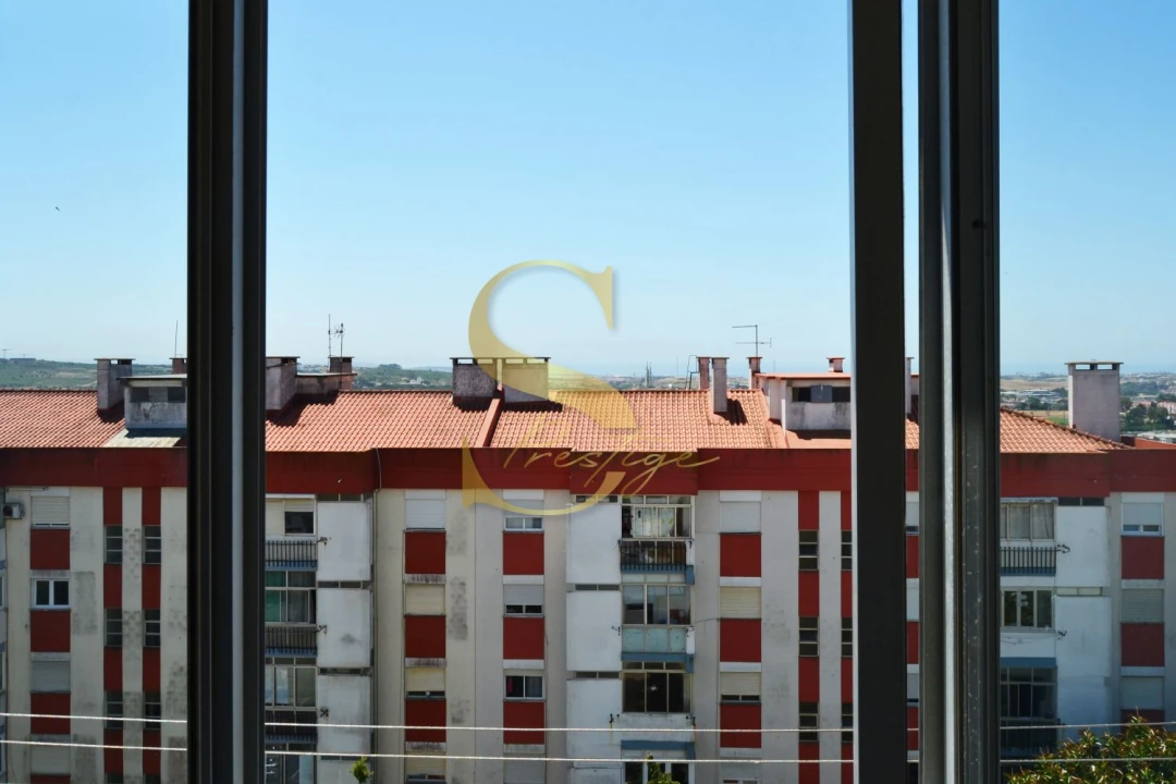 Apartamento T1 para Venda em Agualva e Mira-Sintra Foto 1