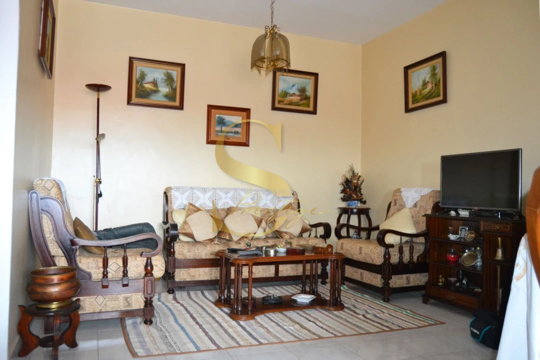 Apartamento T1 para Venda em Agualva e Mira-Sintra Foto 2