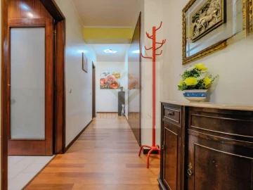 Apartamento T2 para Venda em Santa Maria de Lamas