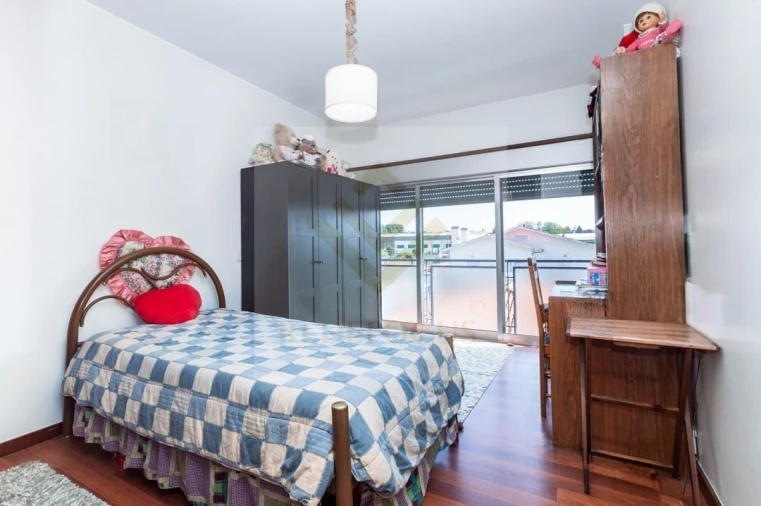 Apartamento T2 para Venda em Santa Maria de Lamas Foto 15