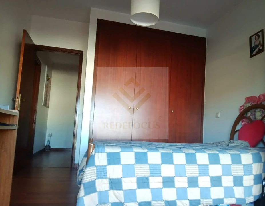 Apartamento T2 para Venda em Santa Maria de Lamas Foto 9