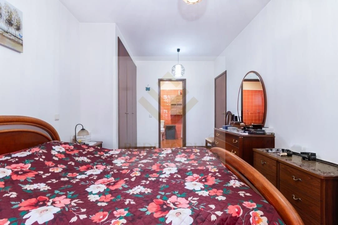 Apartamento T2 para Venda em Santa Maria de Lamas Foto 19