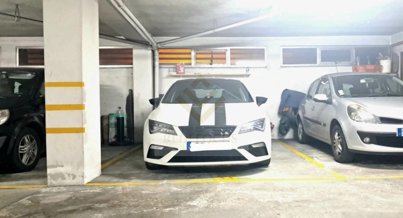 Apartamento T2 para Venda em Santa Maria de Lamas Foto 14