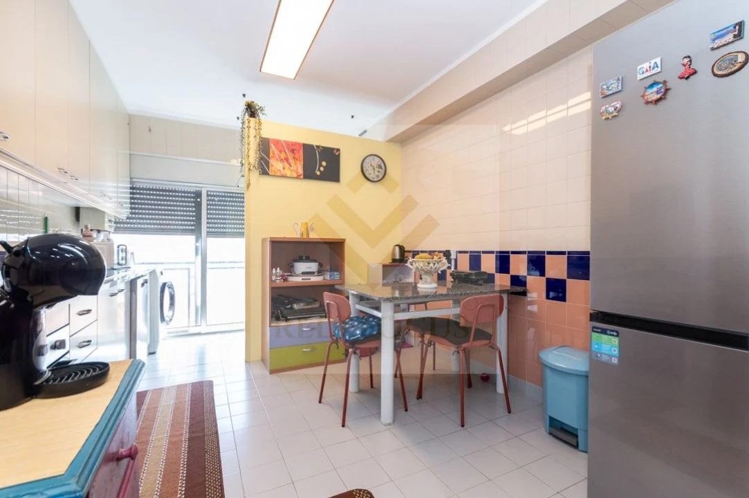 Apartamento T2 para Venda em Santa Maria de Lamas Foto 8