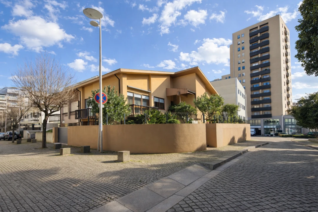 Moradia T3 para Venda em Cidade da Maia Foto 1