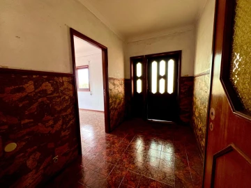 Moradia T3 para Venda em Santa Maria de Lamas