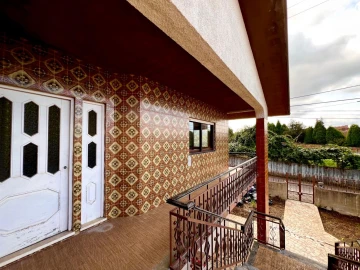 Moradia T3 para Venda em Santa Maria de Lamas