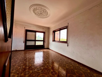 Moradia T3 para Venda em Santa Maria de Lamas