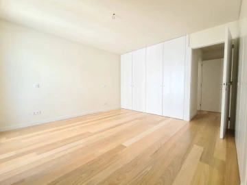 Apartamento T4 para Venda em São Mamede de Infesta e Senhora da Hora