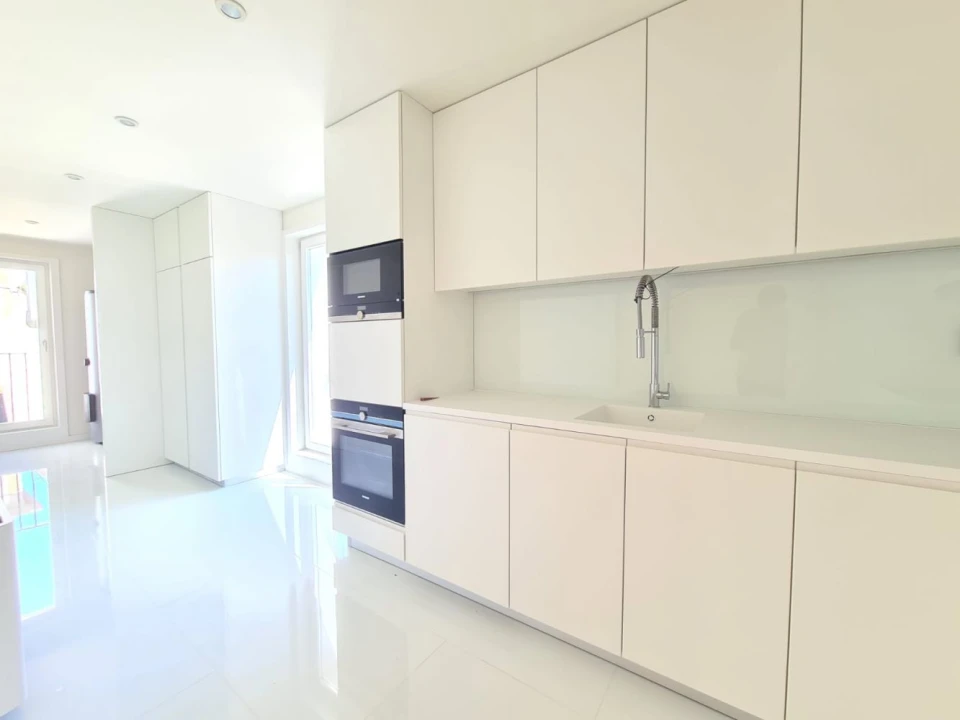 Apartamento T4 para Venda em São Mamede de Infesta e Senhora da Hora Foto 18