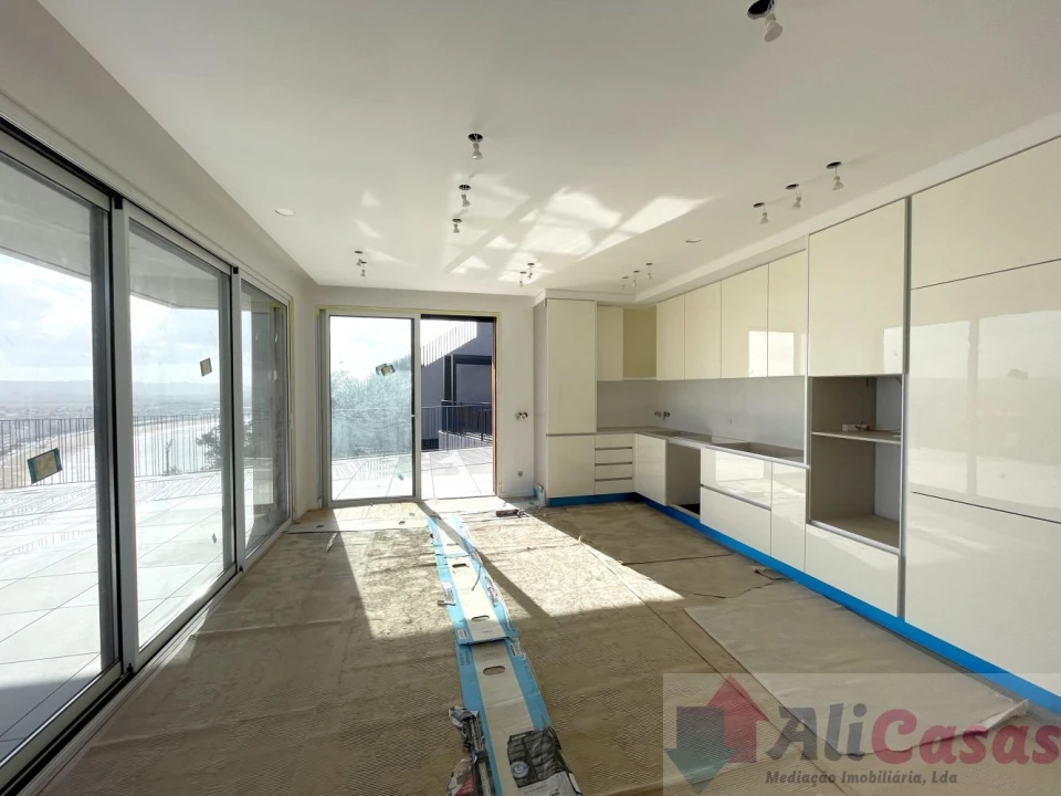 Apartamento T3 para Venda em São Martinho do Porto Foto 15