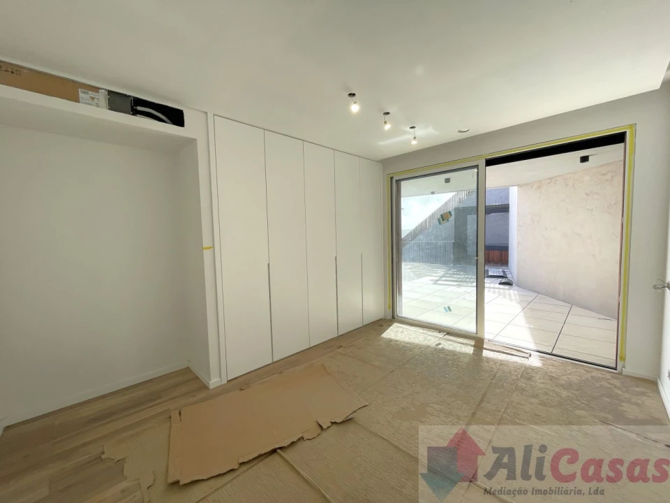 Apartamento T3 para Venda em São Martinho do Porto Foto 19